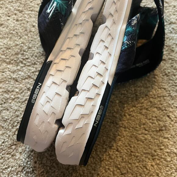 Skechers Goga Max On The Go Slide On Sandals Size 11 - Picture 10 of 12